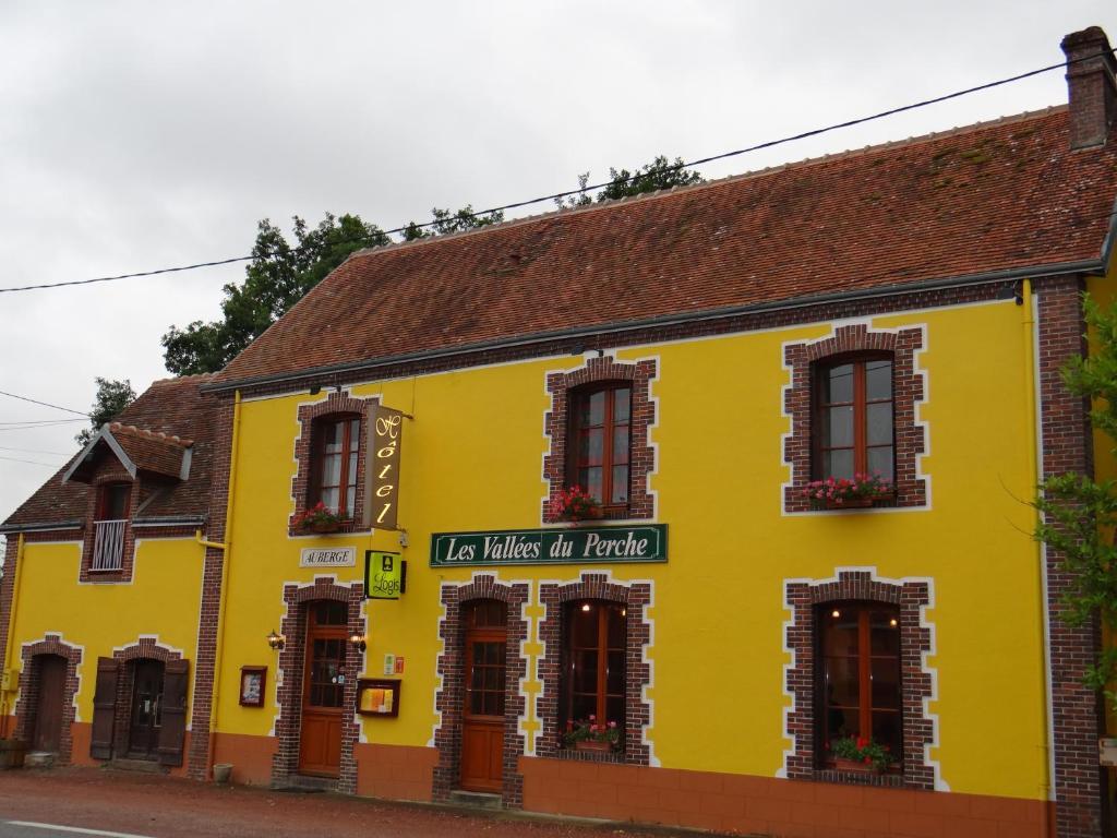 Logis-Hotel Restaurant Auberge Les Vallees Du Perche Vichères Dış mekan fotoğraf