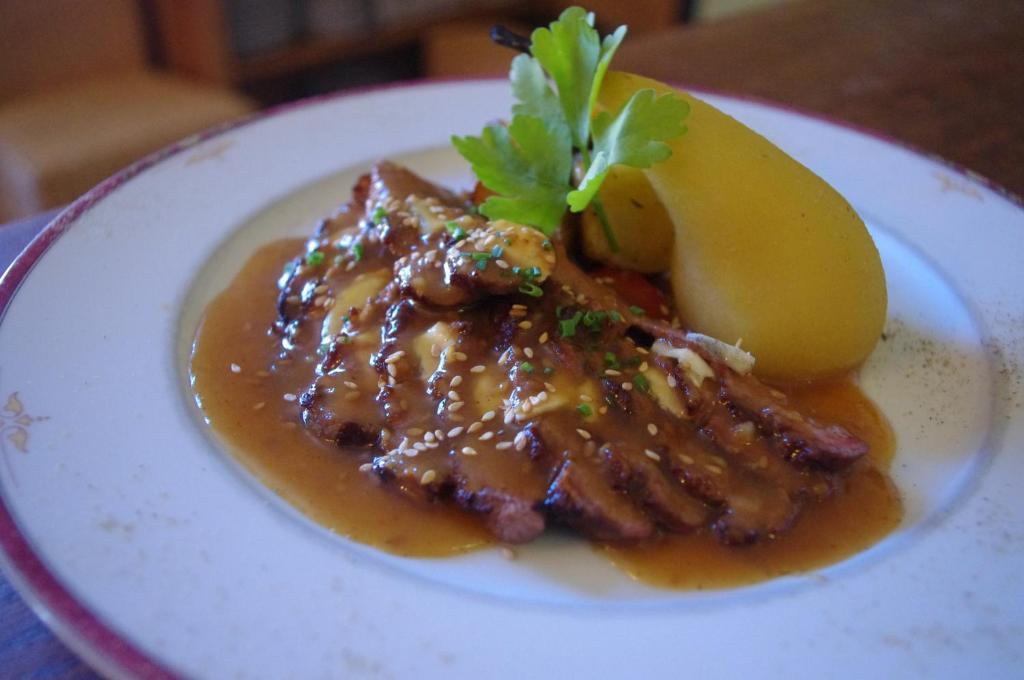 Logis-Hotel Restaurant Auberge Les Vallees Du Perche Vichères Dış mekan fotoğraf