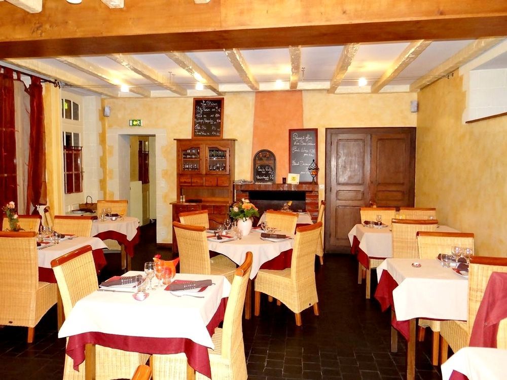 Logis-Hotel Restaurant Auberge Les Vallees Du Perche Vichères Dış mekan fotoğraf